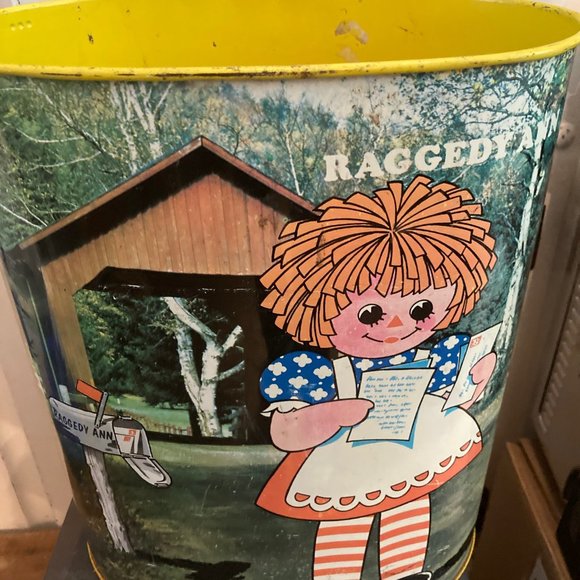 Raggedy Ann/Andy wastebasket - Picture 4 of 7